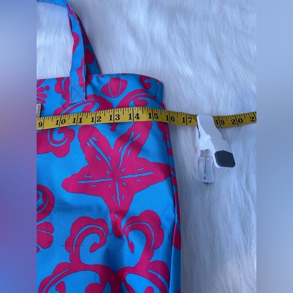 Lilly Pulitzer Estée Lauder tote - Picture 3 of 9